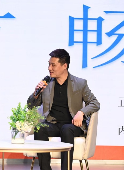 院长简介