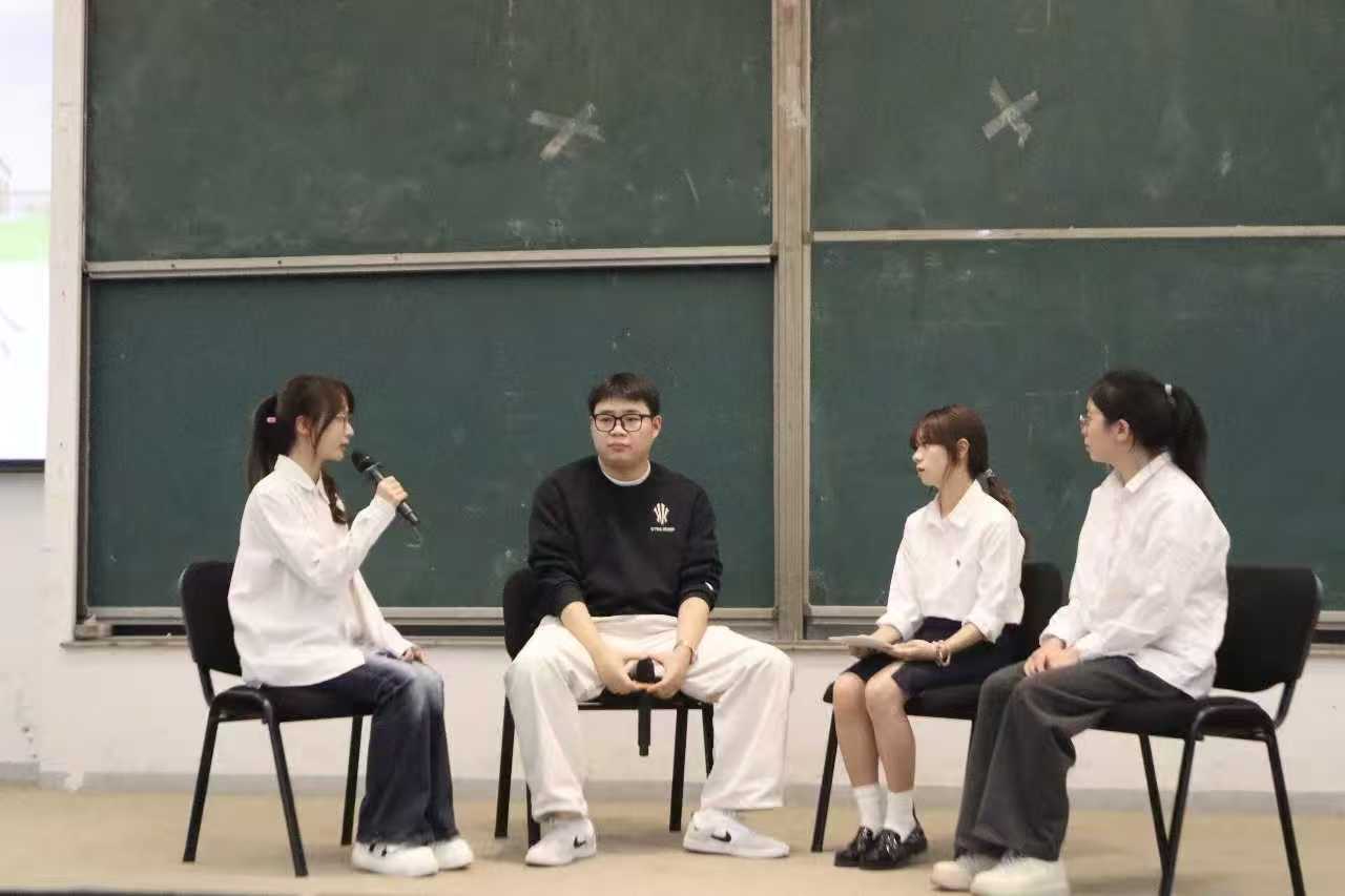 第21期艺术报告厅——优秀校友分享活动:坚守本心,从0到1再到0 (1) 第21期艺术报告厅——优秀校友分享活动:坚守本心,从0到1再到0 (1)