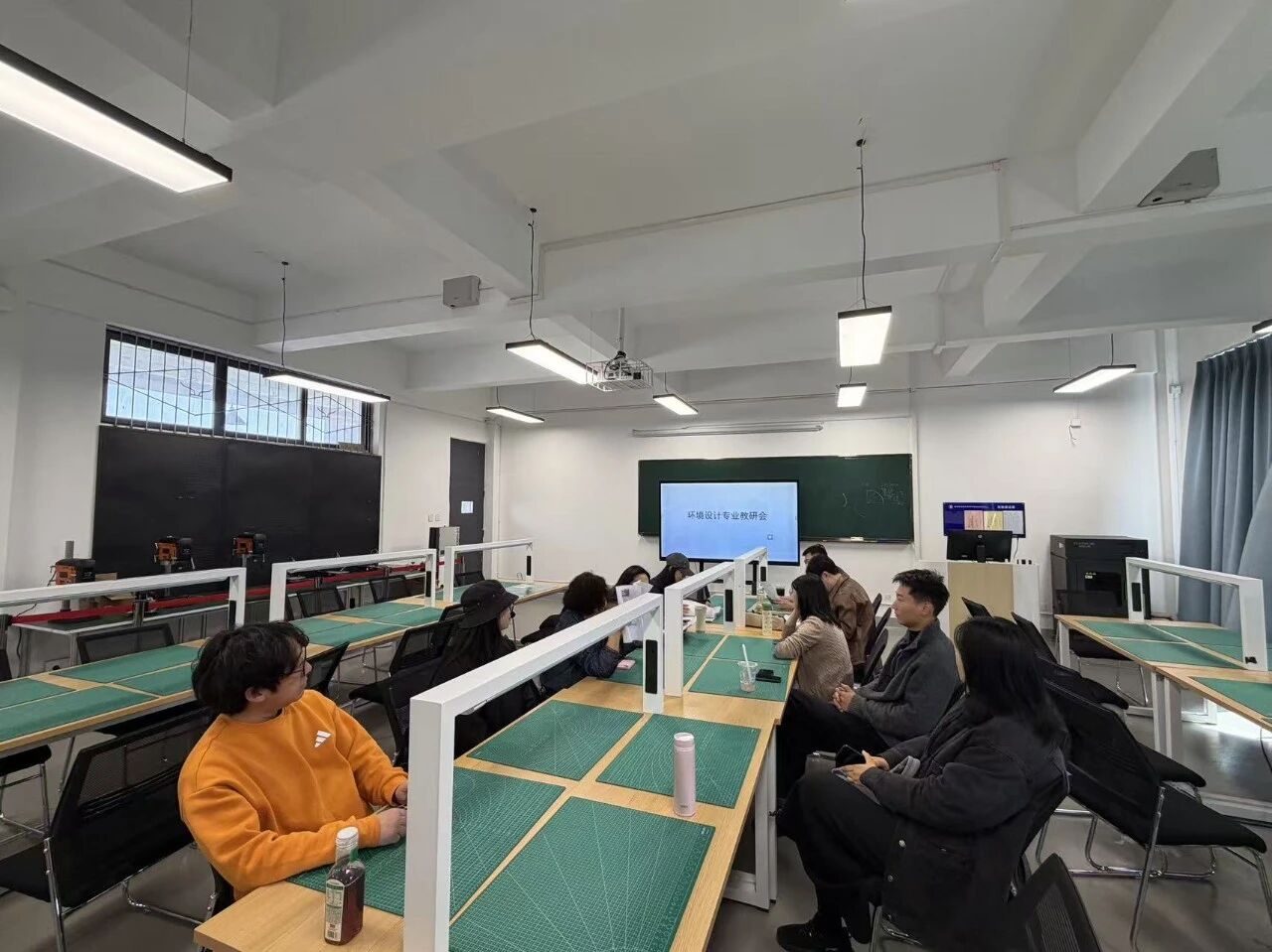 以评促建谋发展 多措并举启新篇 _ 环境设计教研室召开新学期教研会1 以评促建谋发展 多措并举启新篇 _ 环境设计教研室召开新学期教研会1