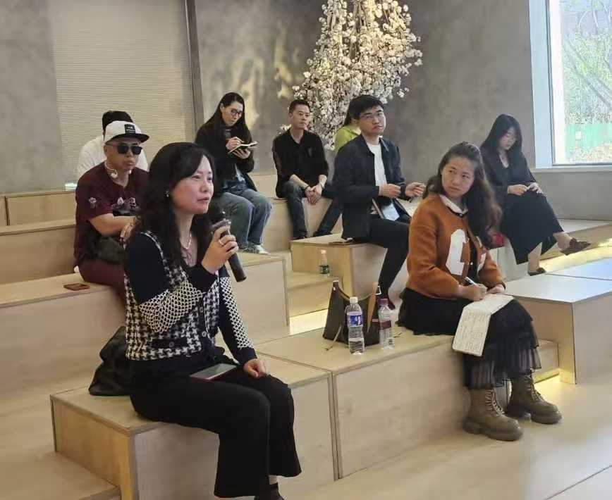 【访企拓岗】 服装专业赴中国西部高级定制中心深化产教融合交流 (2)