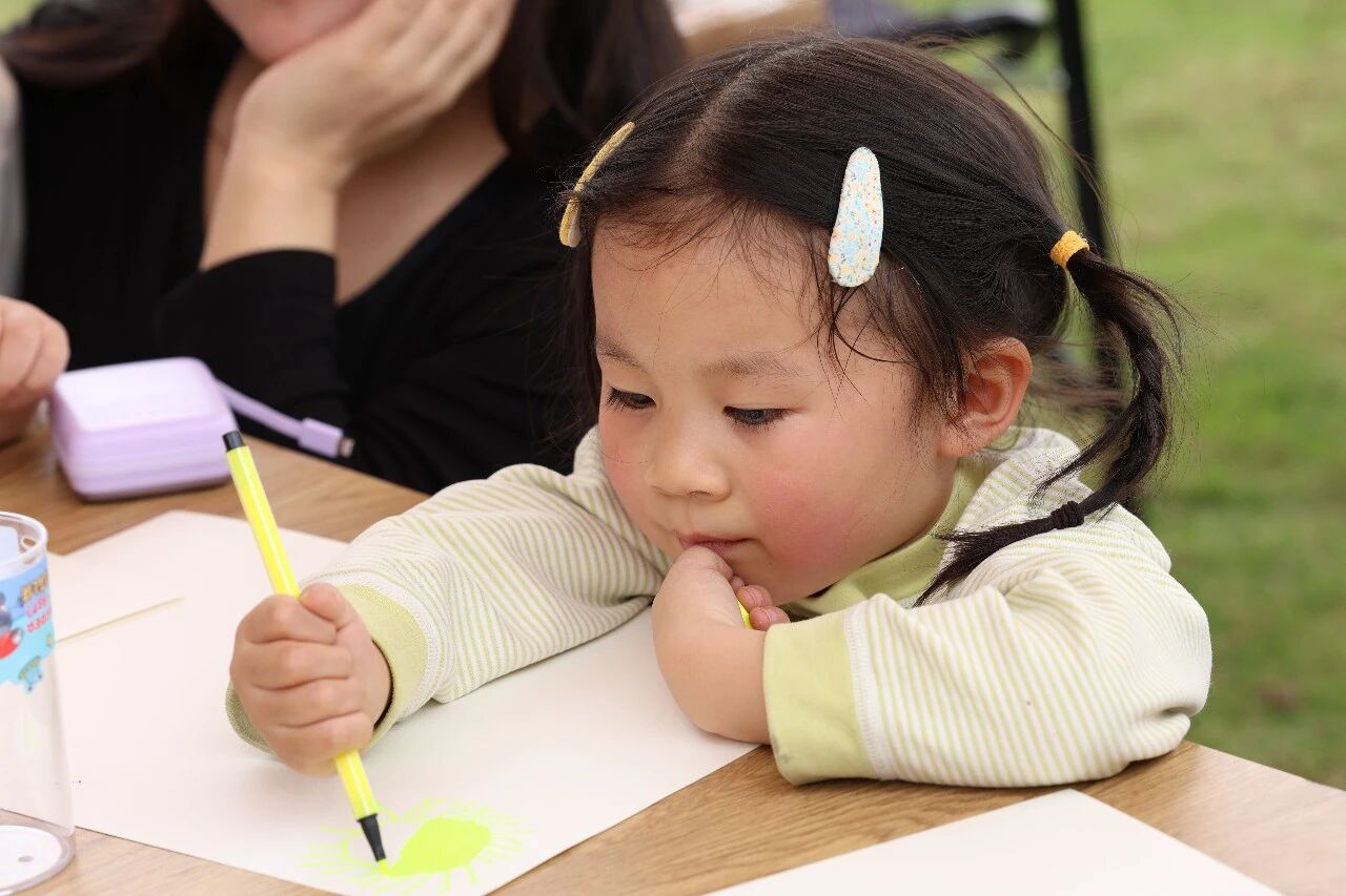 【艺实践】艺术赋能和美乡村：设计艺术学院赴蝴蝶村开展美育实践教学活动2