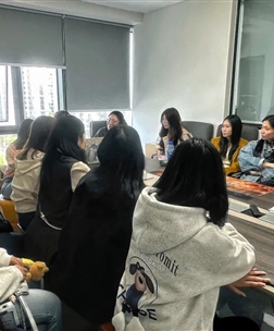 设计艺术学院走访桓安文化传媒有限公司,深化产教融合赋能人才培养