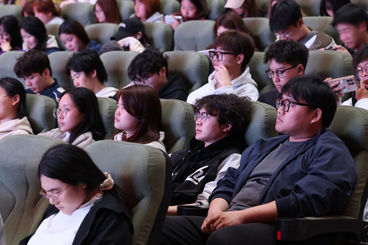 思政第一课｜凝心聚力兴伟业，银杏学子启新程3