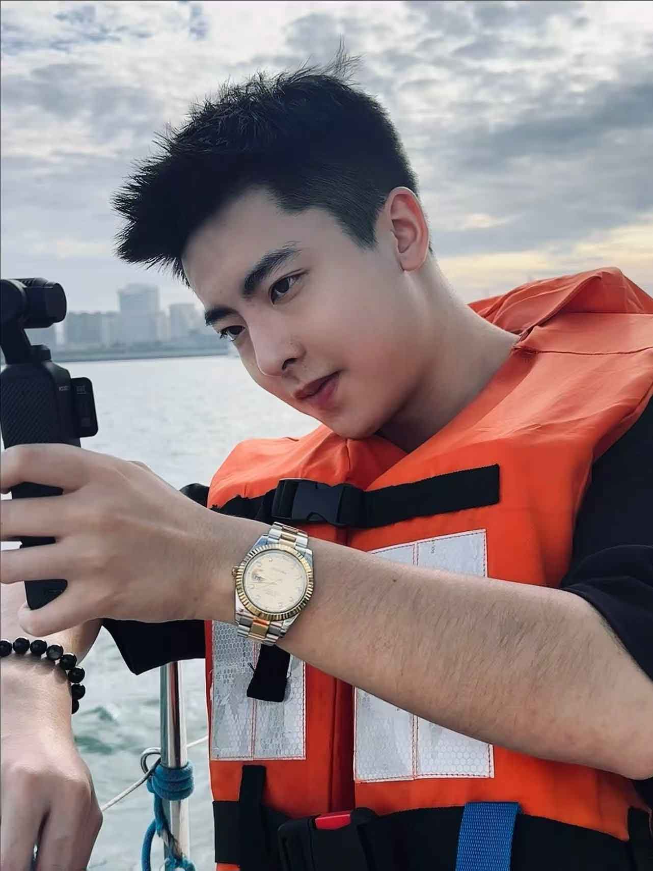 钟宇