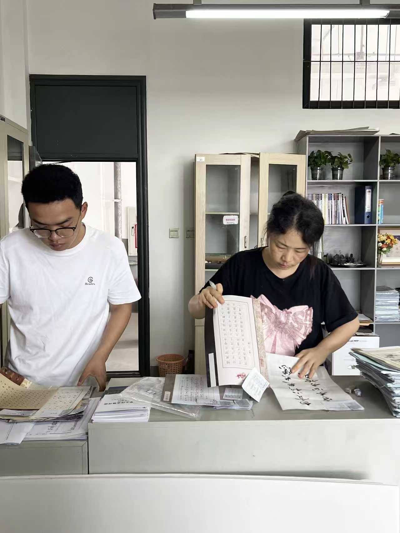 【一院一品】深耕党建引领 赋能思政育人——设计艺术学院“廉润匠心”实践活动进行时！ (2)