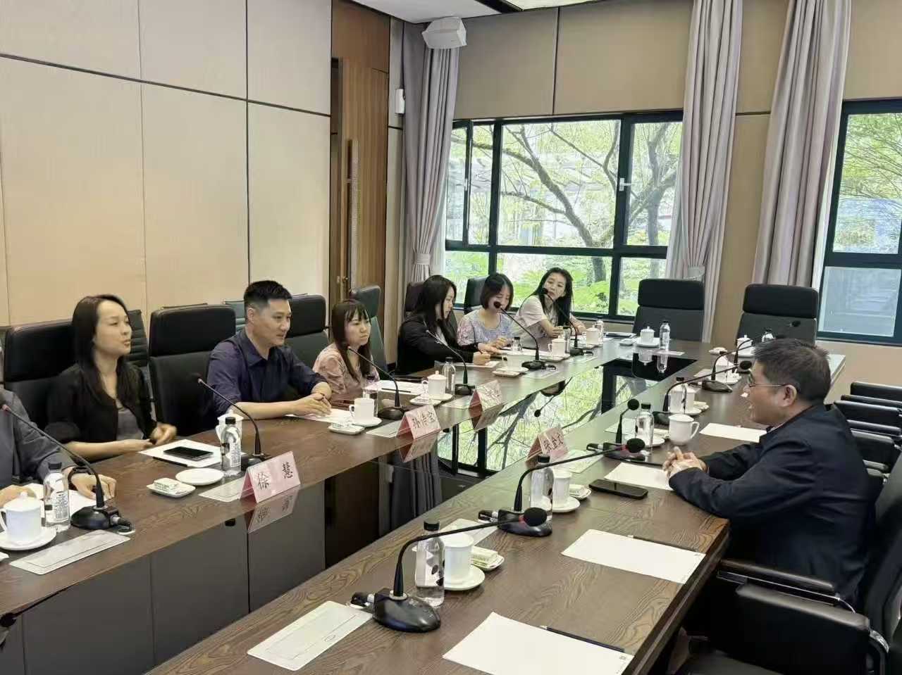 深耕产教融合，文创赋能乡村振兴｜设计艺术学院赴宝山村庄发展学院开展校企交流洽谈 (8)