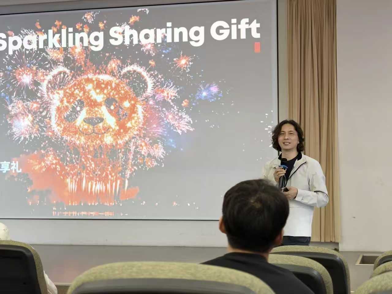 对接产业 重构课堂 设计艺术学院举办设计类专业教师课堂教学能力提升培训 (5) 对接产业 重构课堂 设计艺术学院举办设计类专业教师课堂教学能力提升培训 (5)